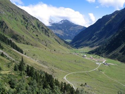 Vista sulla parte iniziale della Oberbergtal.