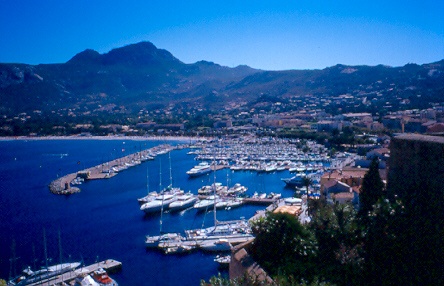 Il porto di Calvi, visto dalla "Cittadella".