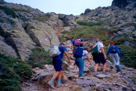 Valle d'Asco: in salita verso la Muvrella.