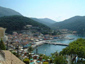 Vista sul porto di Parga.