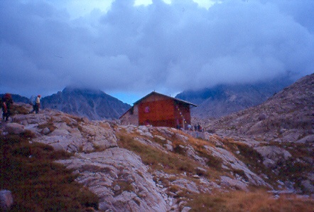 Arrivo al rifugio Colomina.